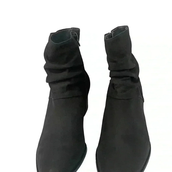 Paul Green 08532 Women’s Black Suede Ruffle Ankle Bootie  Size 8 B - Picture 2 of 12